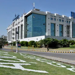 Reviews of Akshay Apollo Hospitals in Ahmedabad, India