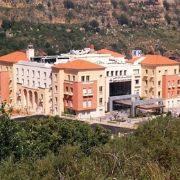 Reviews of Bellevue Medical Center in Mansourieh, Lebanon