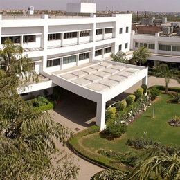 Reviews of Indian Spinal Injuries Centre in Delhi, India